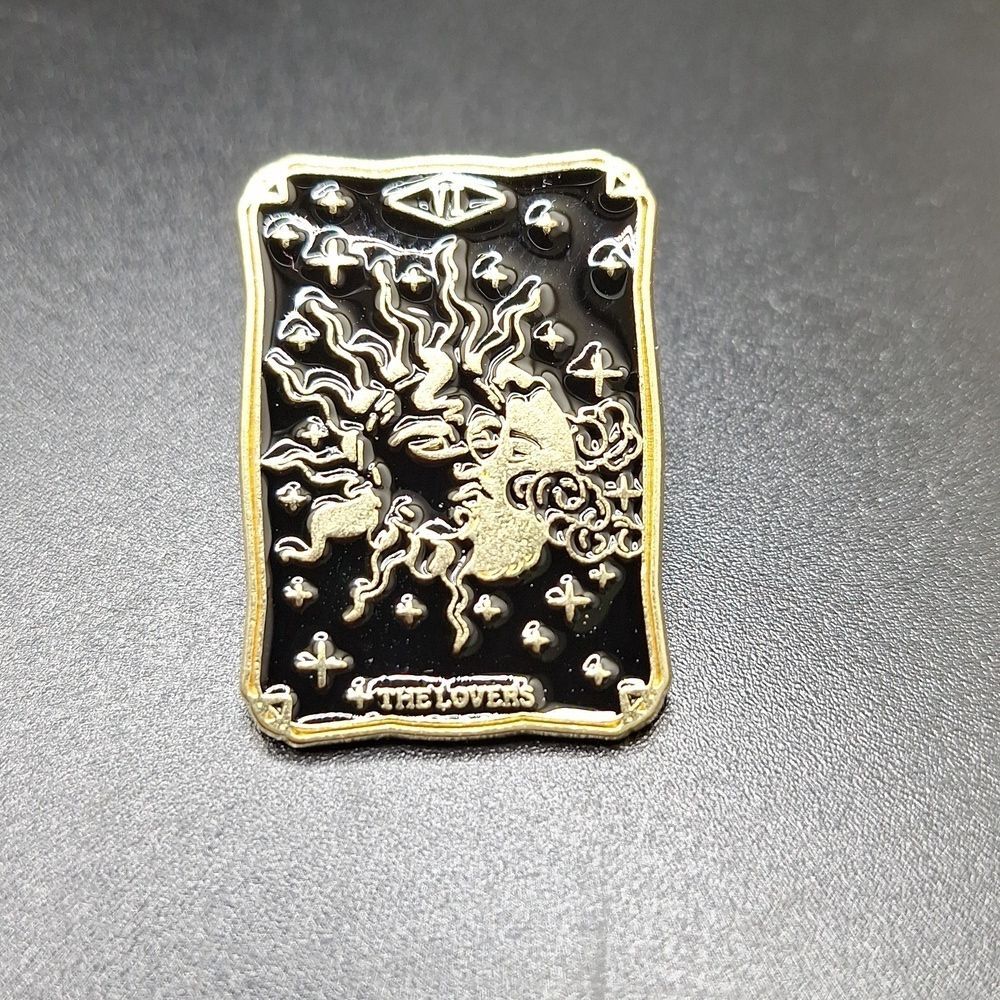 The lover's tarot card pin